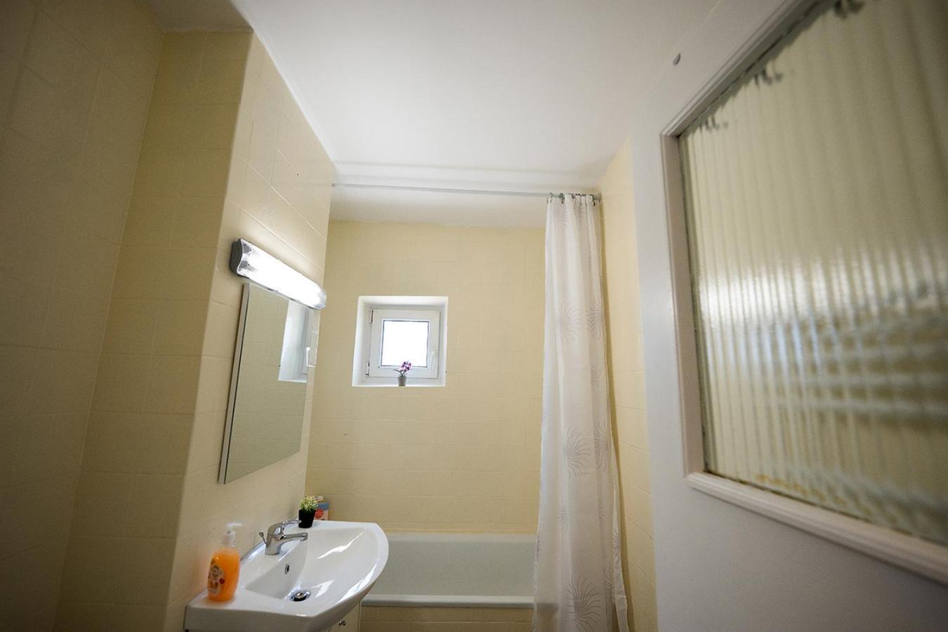 Aurel Vlaicu Apartment- Gara Brasov Ngoại thất bức ảnh